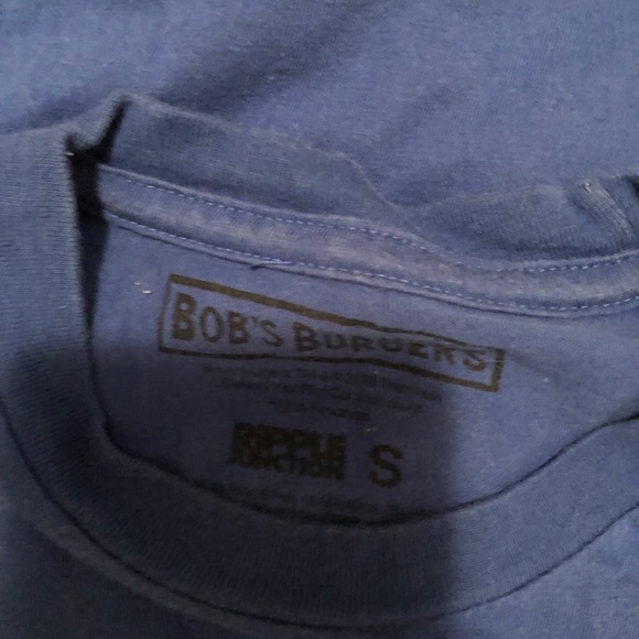 Good condition bob burgers tee - Picture 4 of 4